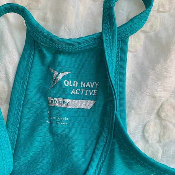 Old navy active wear tank top set - Picture 3 of 3